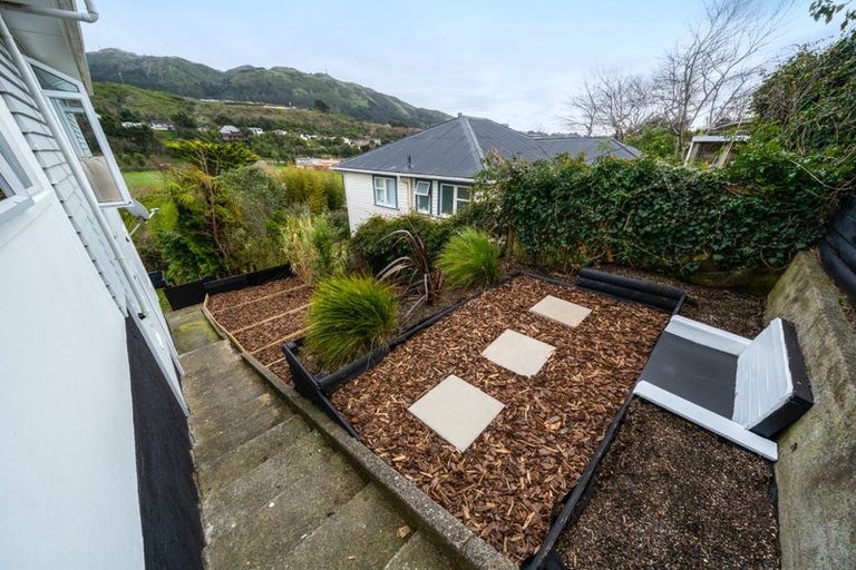 Photo of property in 53 Handyside Street, Tawa, Wellington, 5028