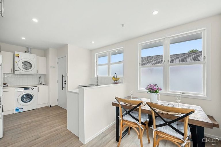 Photo of property in 1/1 Saulbrey Grove, Woburn, Lower Hutt, 5010