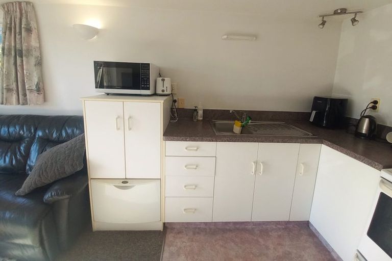 Photo of property in 21 Cawthron Crescent, Annesbrook, Nelson, 7011