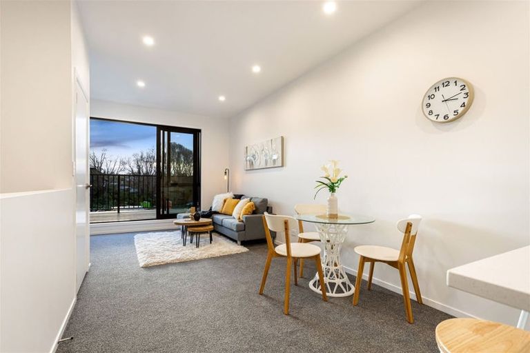 Photo of property in 7 Meg Lane, Glen Eden, Auckland, 0602