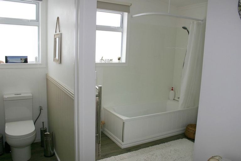 Photo of property in 33 Collins Street, Waikouaiti, 9510