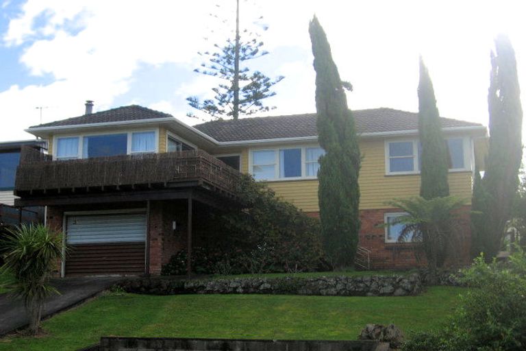 Photo of property in 7 Hartley Terrace, Massey, Auckland, 0614