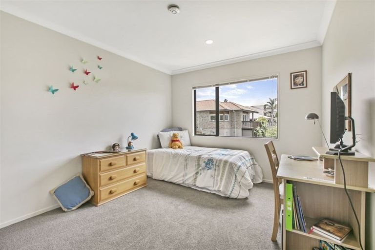 Photo of property in 153b Colwill Road, Massey, Auckland, 0614