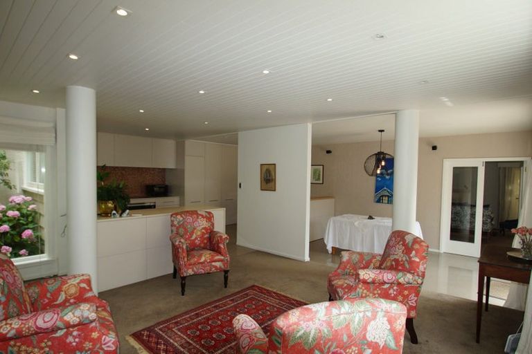 Photo of property in 127 Fendalton Road, Fendalton, Christchurch, 8014