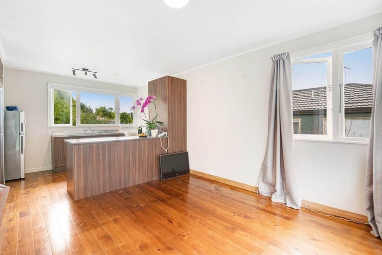 Photo of property in 14a Ocean View Road, Hatfields Beach, Orewa, 0931