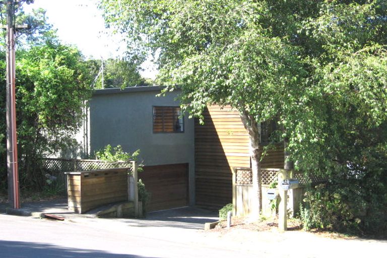 Photo of property in 2/26 Waratah Street, Birkenhead, Auckland, 0626