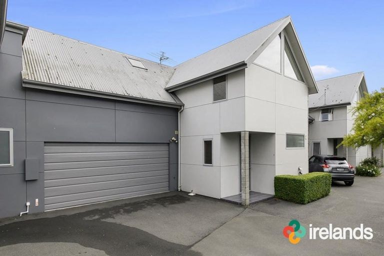 Photo of property in 2/1010 Colombo Street, St Albans, Christchurch, 8014