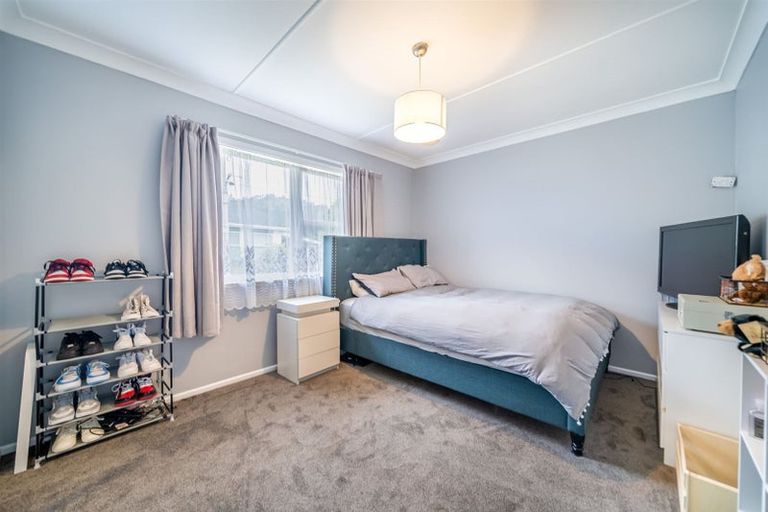 Photo of property in 3 Gawler Grove, Wainuiomata, Lower Hutt, 5014