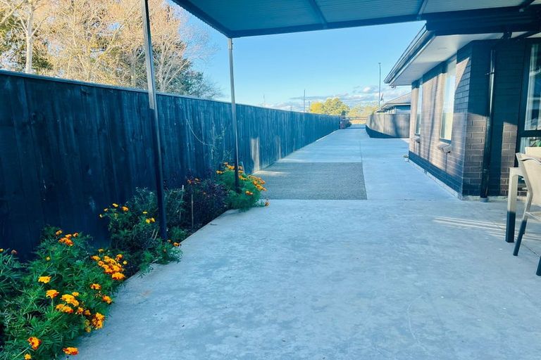 Photo of property in 41 Acacia Street, Kelvin Grove, Palmerston North, 4414