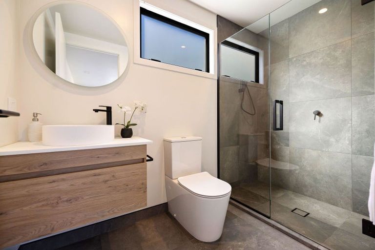 Photo of property in 45b Mcadam Drive, Jacks Point, Queenstown, 9371