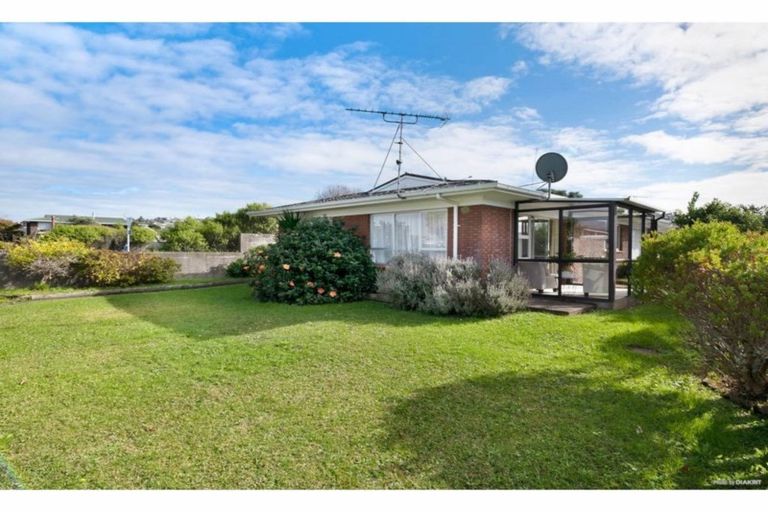 Photo of property in 1/105 Florence Avenue, Orewa, 0931