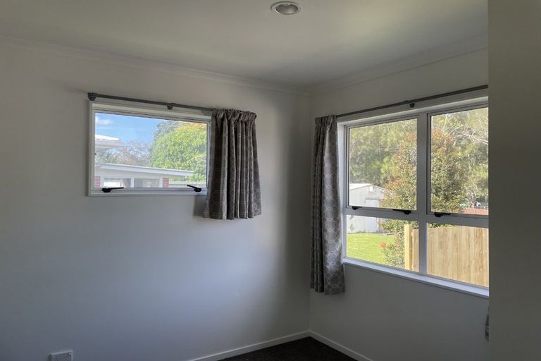 Photo of property in 35 Eddowes Street, Manurewa, Auckland, 2102