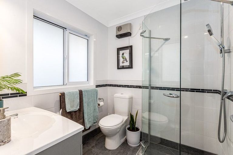 Photo of property in 80 Te Puia Drive, Aotea, Porirua, 5024