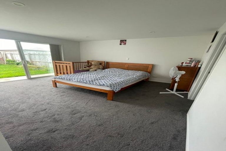 Photo of property in 11 Rere Close, Takanini, 2112