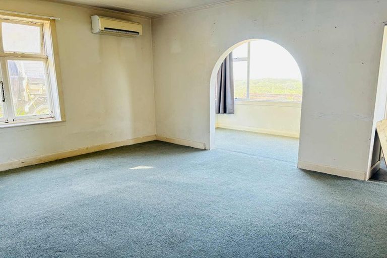 Photo of property in 2 Westbourne Terrace, Castlecliff, Whanganui, 4501