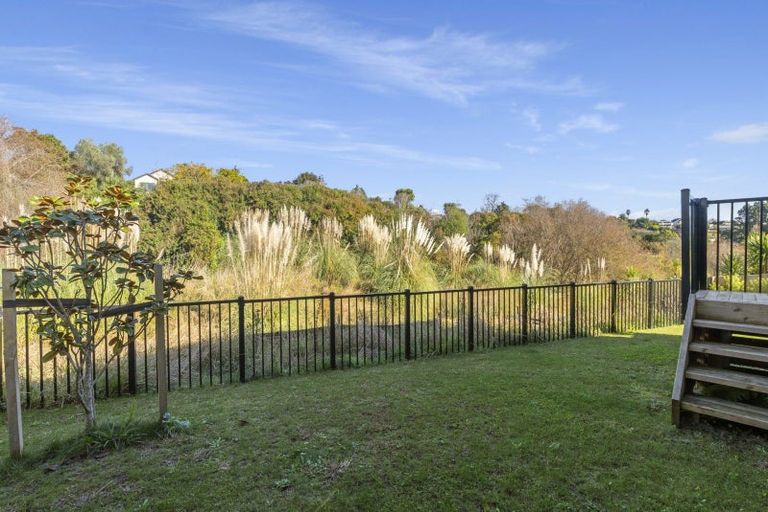 Photo of property in 10 Wrybill Way, Welcome Bay, Tauranga, 3112