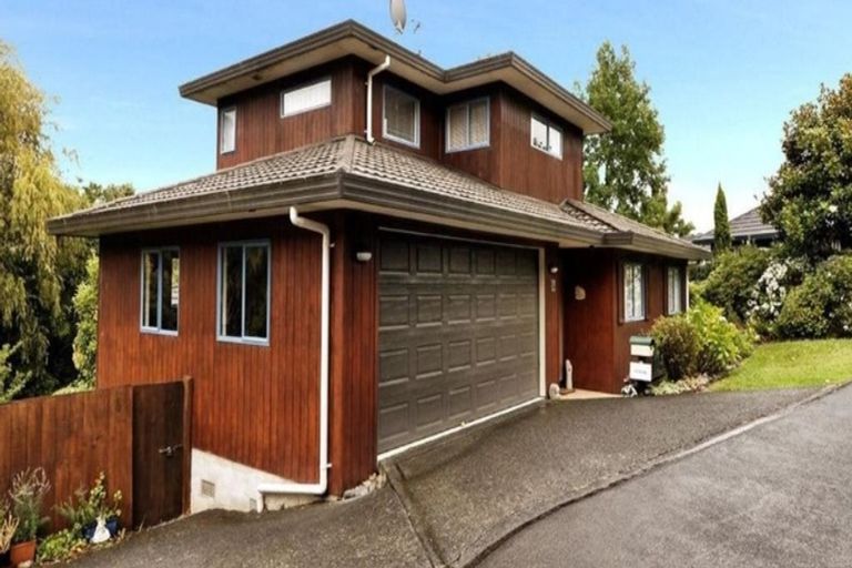 Photo of property in 35 Chamari Close, Titirangi, Auckland, 0604