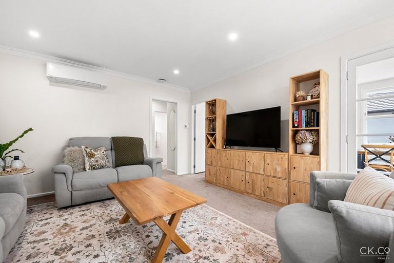 Photo of property in 1/1 Saulbrey Grove, Woburn, Lower Hutt, 5010