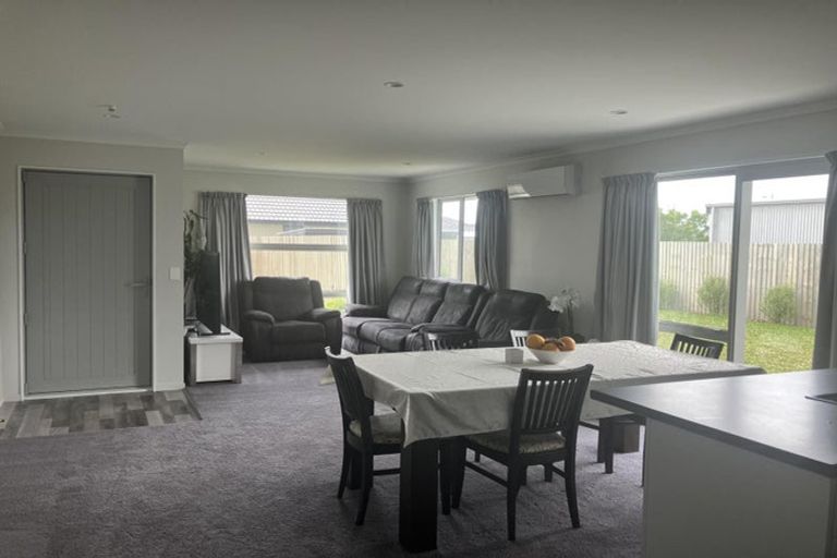 Photo of property in 40 Nicolau Avenue, Rolleston, 7615