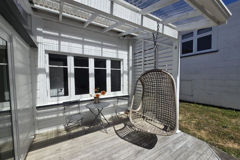 Photo of property in 32 Todman Street, Brooklyn, Wellington, 6021