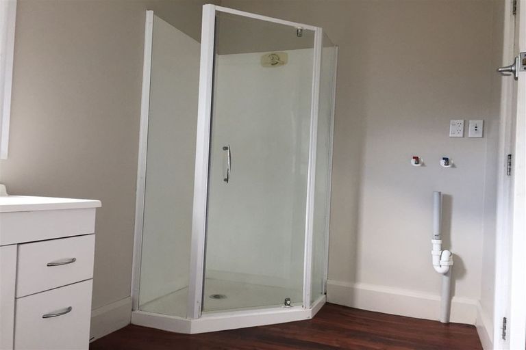 Photo of property in 1/38 Kilmarnock Street, Riccarton, Christchurch, 8011