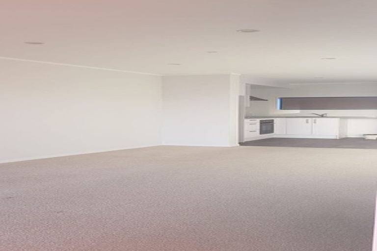 Photo of property in 87 Battalion Drive, Papakura, 2110