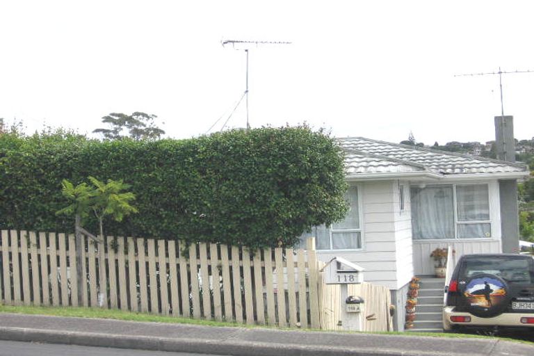 Photo of property in 1/118 Archers Road, Glenfield, Auckland, 0629