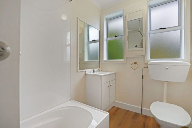 Photo of property in 146 Mcmurdo Street, Tinwald, Ashburton, 7700