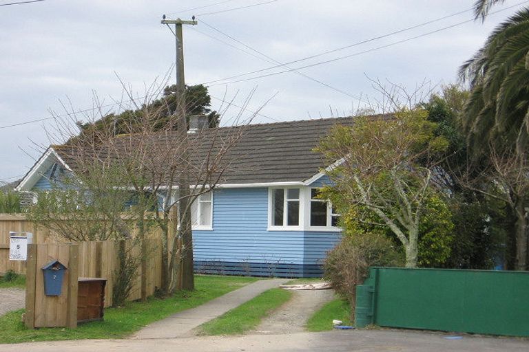 Photo of property in 7 Dunbar Street, Levin, 5510