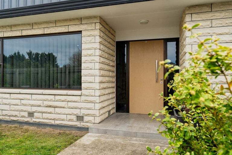 Photo of property in 6 Constitution Avenue, Milton, 9220