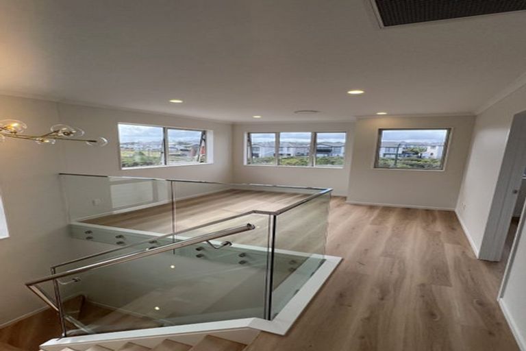 Photo of property in 82 Castlebane Drive, Flat Bush, Auckland, 2019