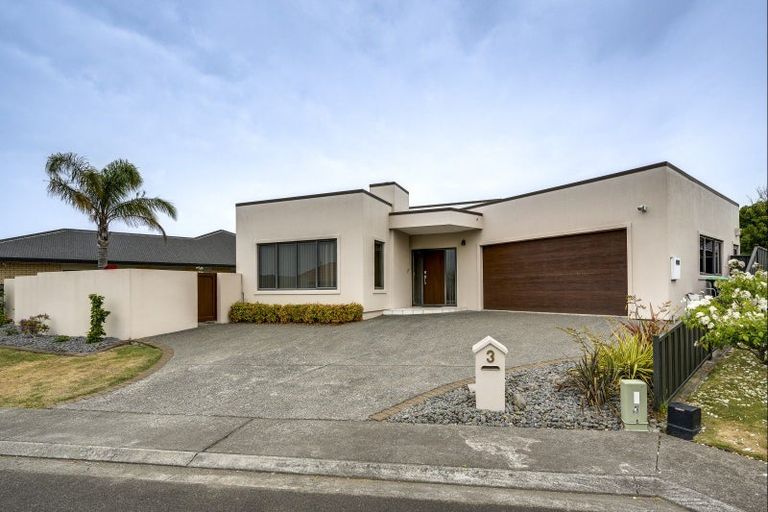 Photo of property in 3 Phoenix Place, Havelock North, 4130
