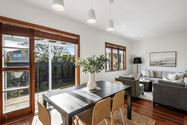 Photo of property in 7 Nelson Avenue, Northcote Point, Auckland, 0627