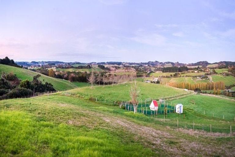 Photo of property in 141 Valley Road, Waitoki, Kaukapakapa, 0871