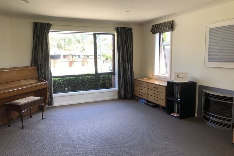 Photo of property in 87 Saint James Drive, Huntington, Hamilton, 3210