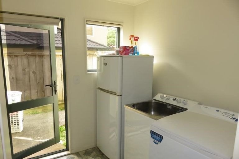 Photo of property in 43 Amesbury Drive, Churton Park, Wellington, 6037