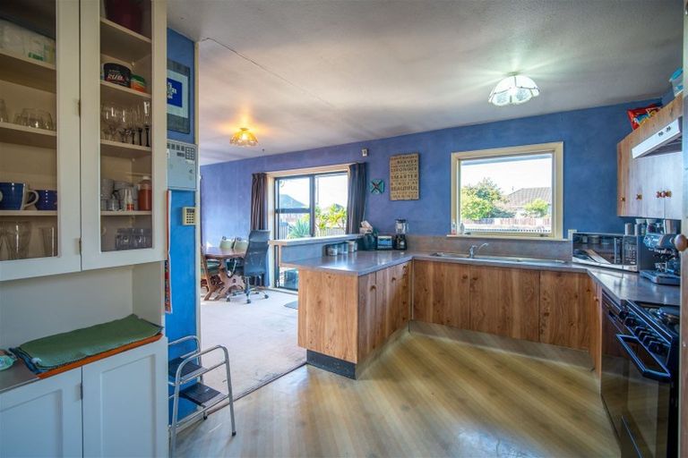 Photo of property in 15 Niagara Street, Wainoni, Christchurch, 8061
