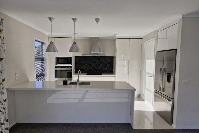 Photo of property in 55 Pendarves Street, New Plymouth, 4310