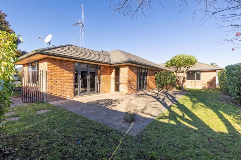 Photo of property in 16 Milbrook Place, Chartwell, Hamilton, 3210