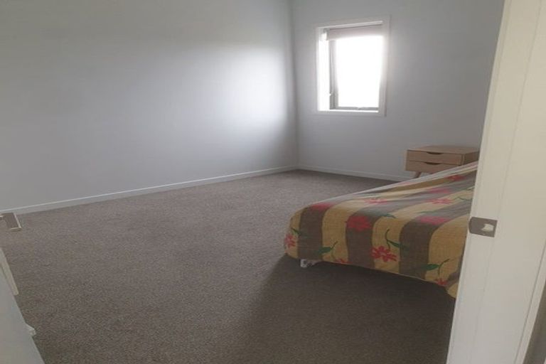 Photo of property in 11/2u Hindmarsh Street, Johnsonville, Wellington, 6037