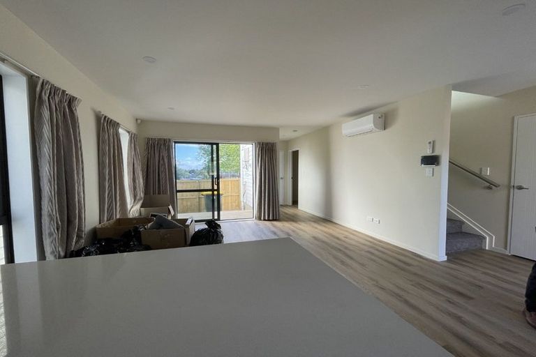 Photo of property in 367c Don Buck Road, Massey, Auckland, 0614