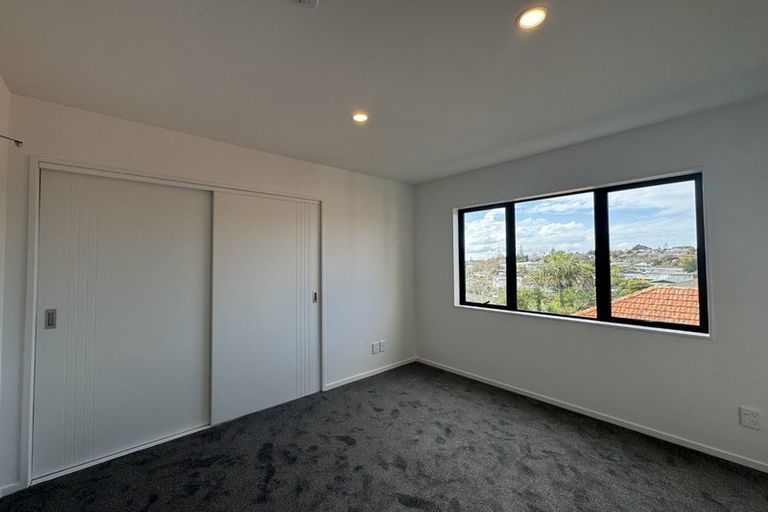 Photo of property in 16/28 Lavelle Road, Henderson, Auckland, 0612