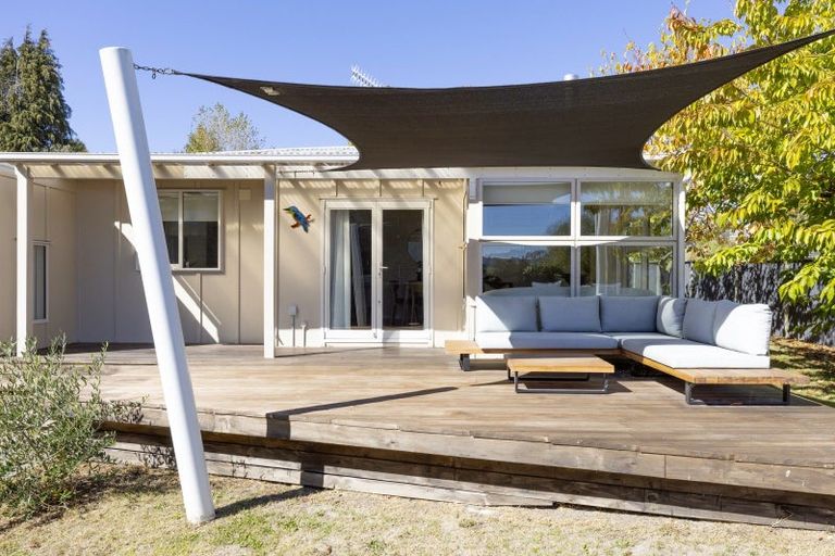 Photo of property in 9 Kowhai Road, Rainbow Point, Taupo, 3330