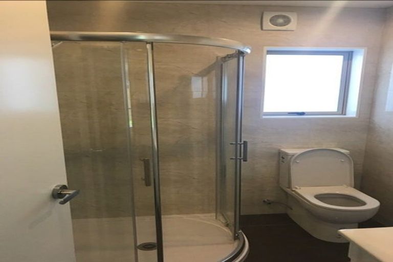 Photo of property in 15b Halswell Street, Mangere East, Auckland, 2024