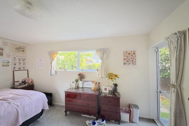 Photo of property in 2/84 Racecourse Road, Sockburn, Christchurch, 8042