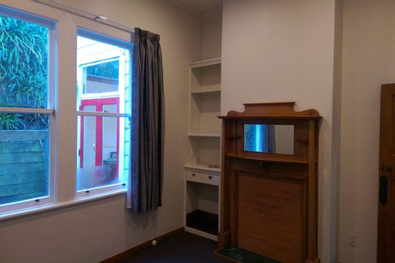 Photo of property in 8 Konini Road, Hataitai, Wellington, 6021