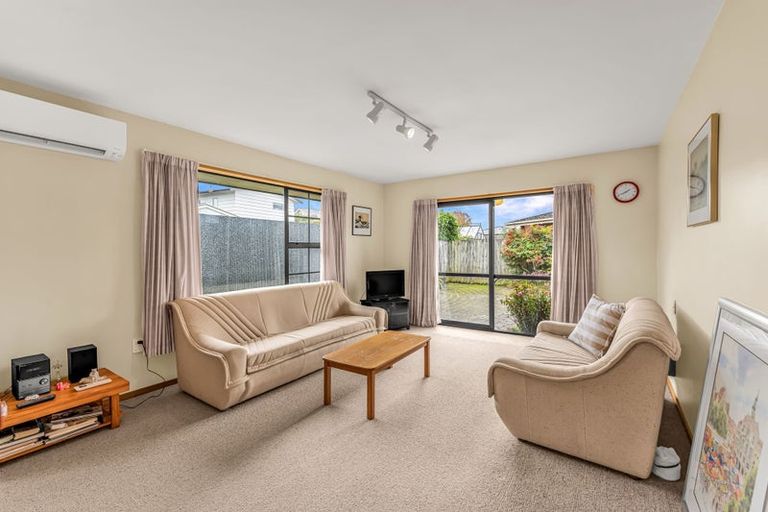 Photo of property in 1/29 Royleen Street, Casebrook, Christchurch, 8051