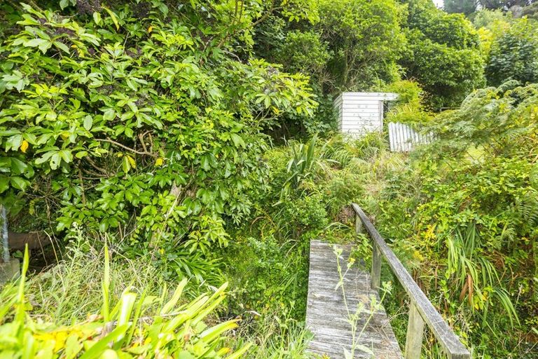 Photo of property in 29 Korau Grove, Stokes Valley, Lower Hutt, 5019