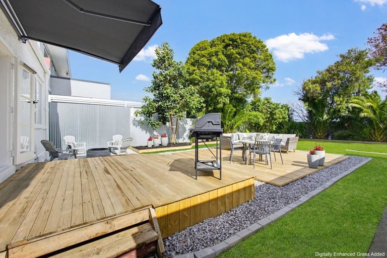 Photo of property in 17 Te Awa Avenue, Te Awa, Napier, 4110