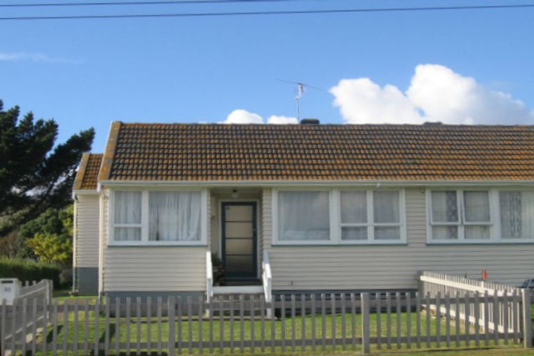 Photo of property in 35-37 Justine Street, Cannons Creek, Porirua, 5024